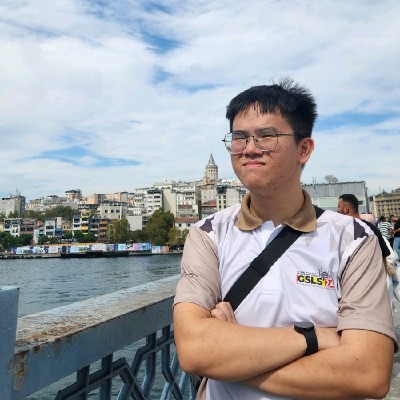 Mathew Hon at Galata Bridge